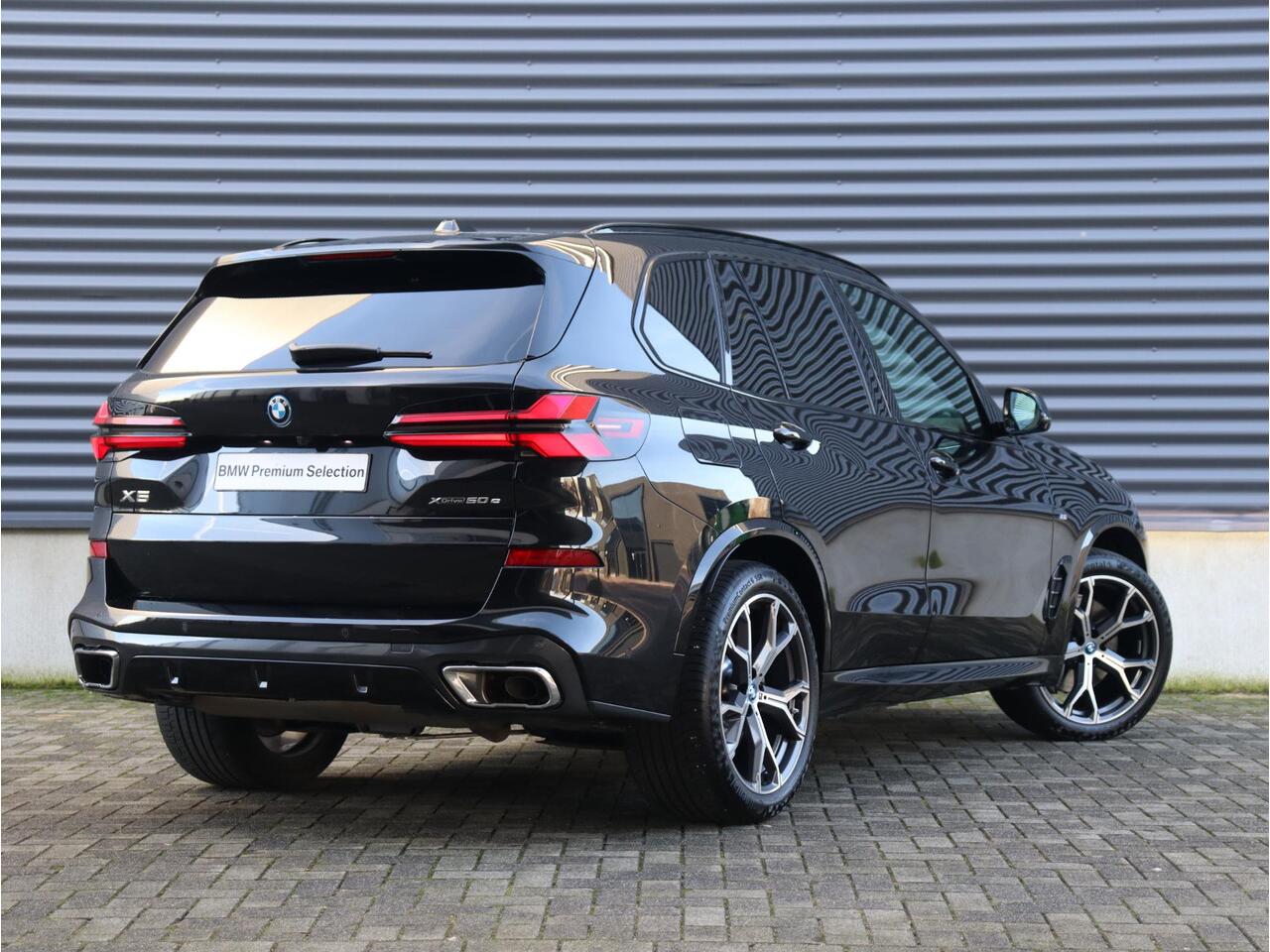 BMW X5 xDrive50e | High Executive | M Sportpakket | Panodak | Trekhaak | Driving Assistant Prof. | Head-Up | Harman Kardon | Soft Close | Stoelventilatie | 21'' LMV