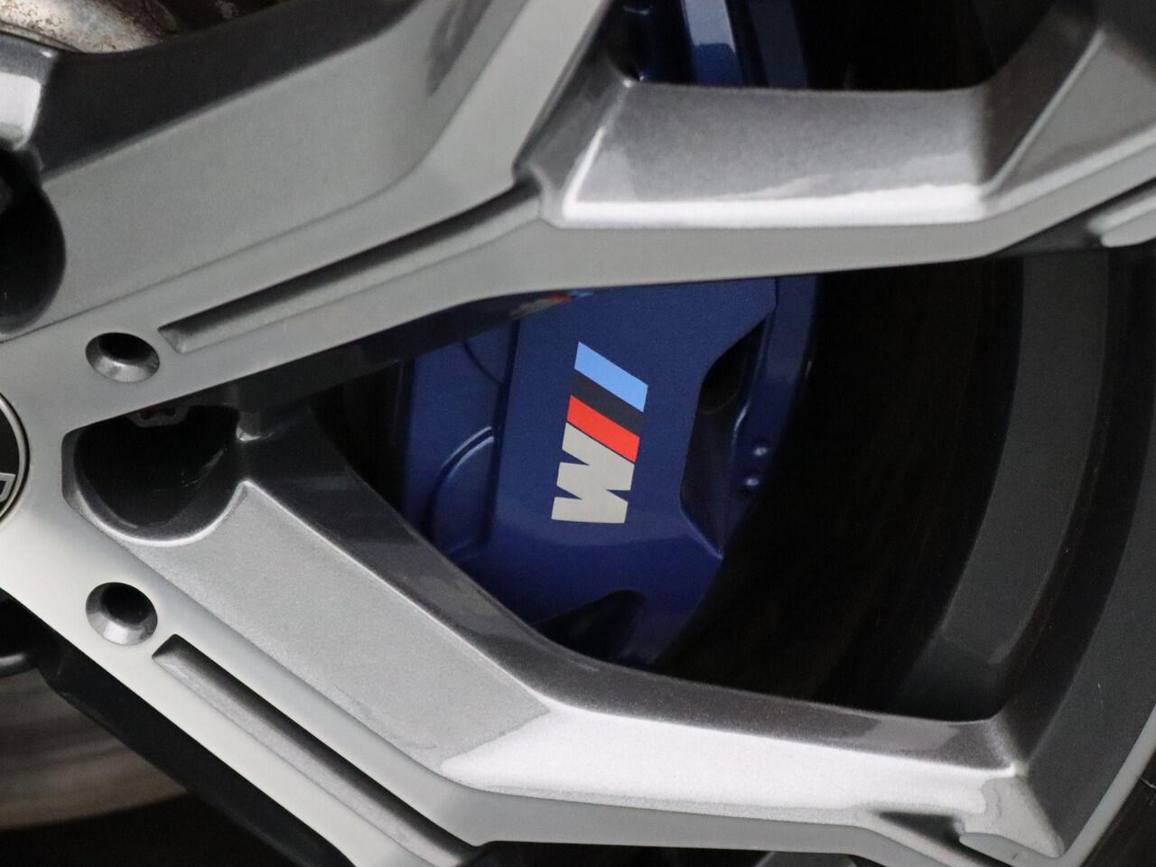 BMW X5 xDrive45e High Executive | M Sportpakket | Comfortstoelen | Trekhaak | Driving Assist. Prof. | HiFi | 21''