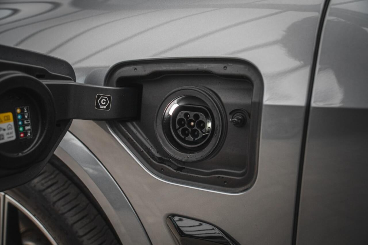 BMW X5 FULLOPTION, BenW, M, STOELVERW, CUPHOLDER, WIRELESS,PANO