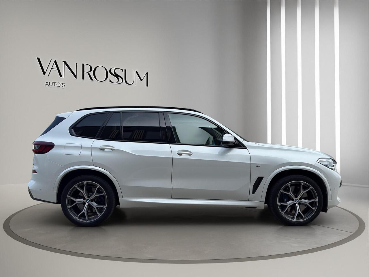 BMW X5 xDrive45e M Sport | M sport stoelen Sky lounge Laser | Van ¤ 64.950 / Voor ¤ 57.995