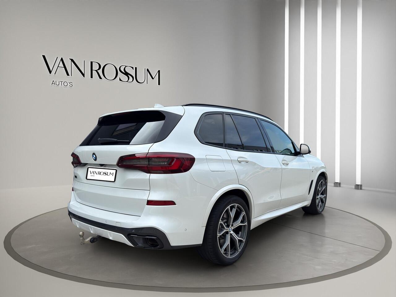 BMW X5 xDrive45e M Sport | M sport stoelen Sky lounge Laser | Van ¤ 64.950 / Voor ¤ 57.995