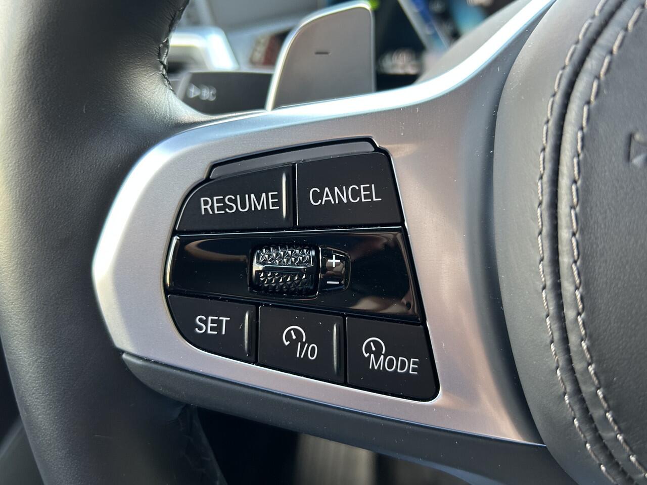 BMW X5 xDrive50e // M-PRO // MATRIX LED // HARMAN KARDON // MEMORY SEAT // PANO/SCHUIFKANTELDAK // ADAPTIV ONDERSTEL // ELEK. TREKHAAK