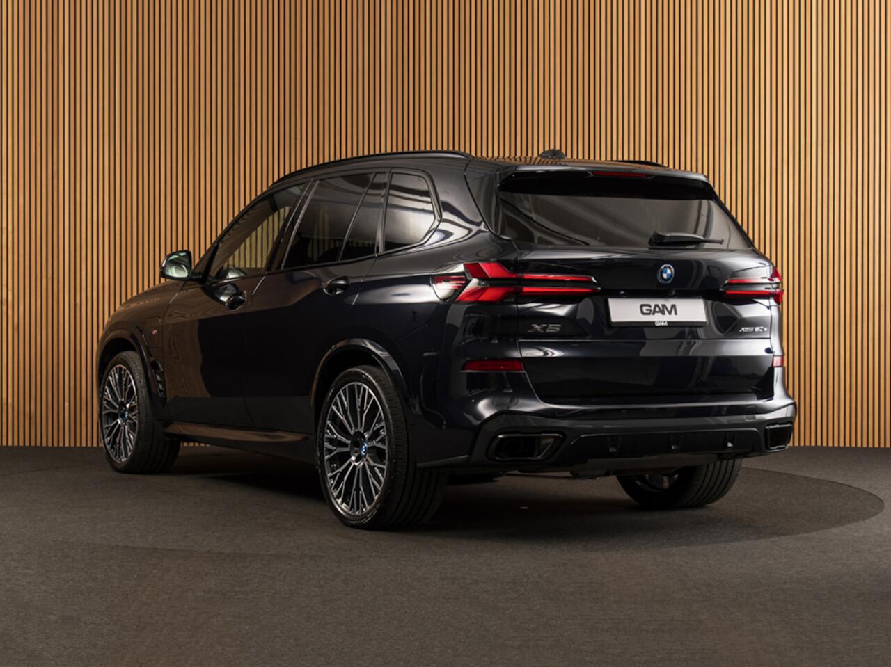 BMW X5 xDrive50e M-SPORT PRO I MASSAGE I TOWB I 22" I CARBON I PANO