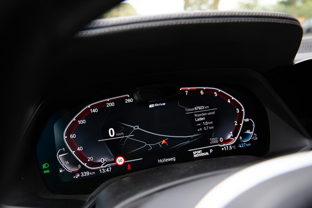 BMW X5 xDrive45e High Executive M-Sport , 4-wielsturing, Softclose, Skylounge, Dravitgrau,