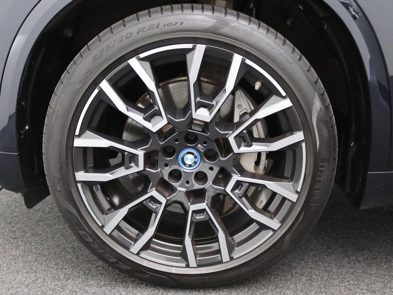 BMW X5 xDrive50e M Sportpakket | Innovation Pack | Travel Pack | Panoramadak | Driving Assistant | DAB | Harman Kardon | 21''