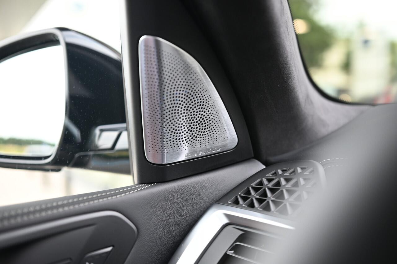 BMW X5 xDrive50e High Executive M Sport Automaat / Panoramadak Sky Lounge / Trekhaak / Massagefunctie / Bowers & Wilkins / Parking Assistant Professional / Soft-Close / Active Steering