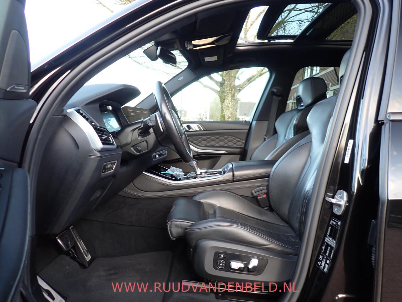 BMW X5 M ACC/HEADUP/PANODAK/TREKHAAK/SOFTCLOSE