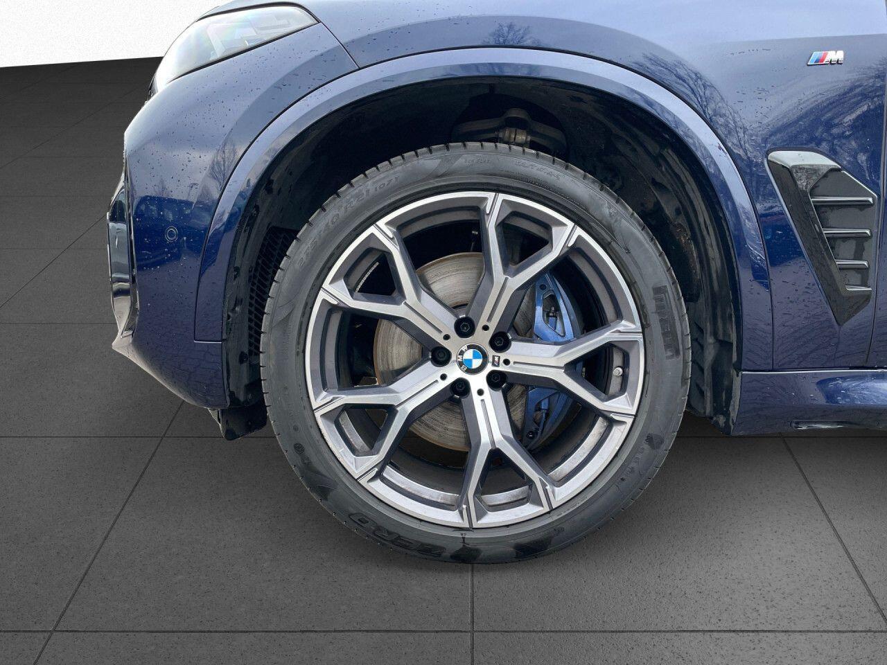 BMW X5 xDrive40i M-Sport 380 PK ACC Head-Up Panoramadak Trekhaak M Stoelen Harman Kardon