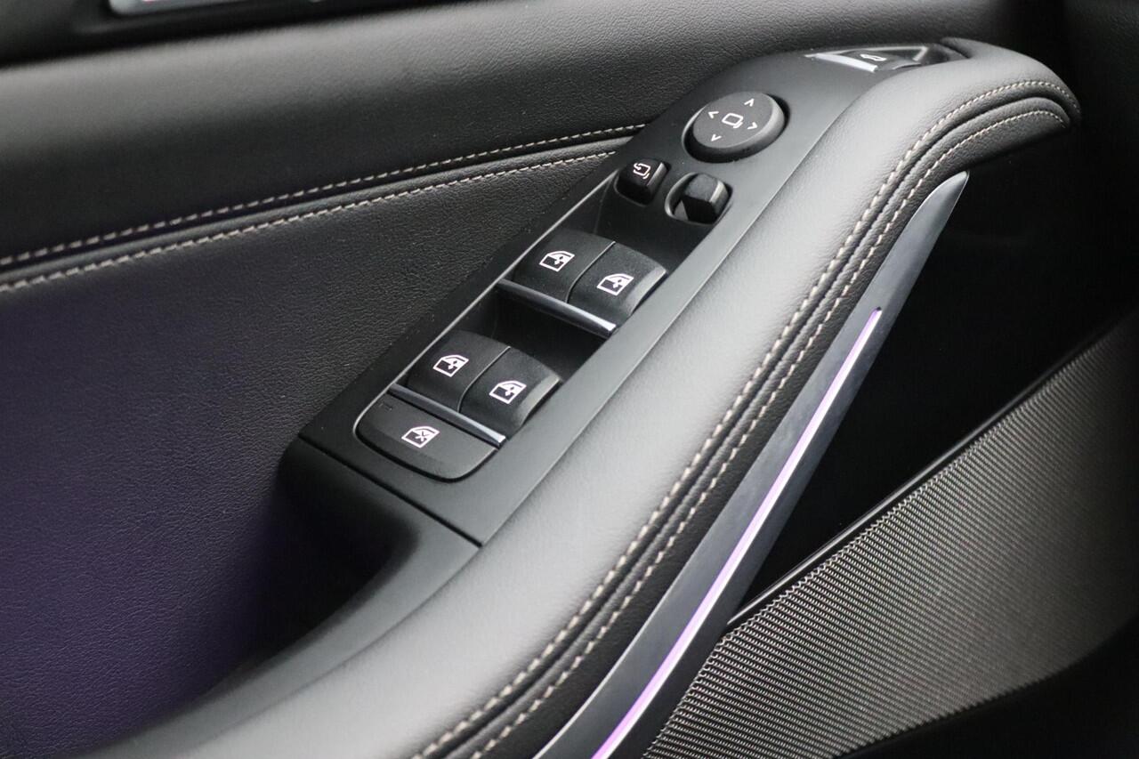 BMW X5 xDrive40d M Sportpakket | Trekhaak | Harman Kardon | Comfortstoelen | Panoramadak |