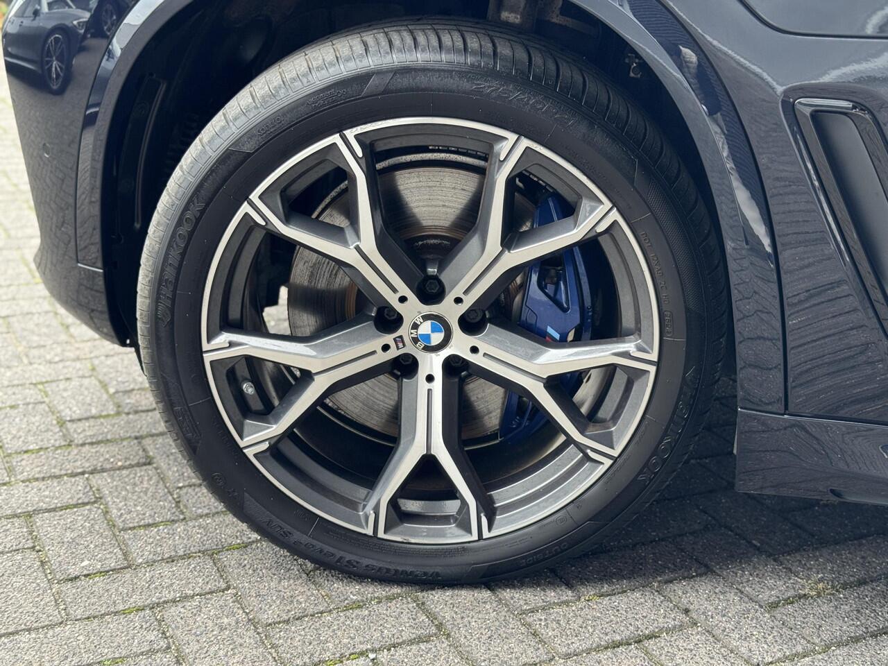 BMW X5 xDrive45e High Executive M Sport Pakket Automaat / Live Cockpit Professional / Panoramadak / Trekhaak / Comfortstoelen / Head-Up Display / Luchtvering / Driving Assistant Professional / Hifi / Stoelverwarming voor+achter /