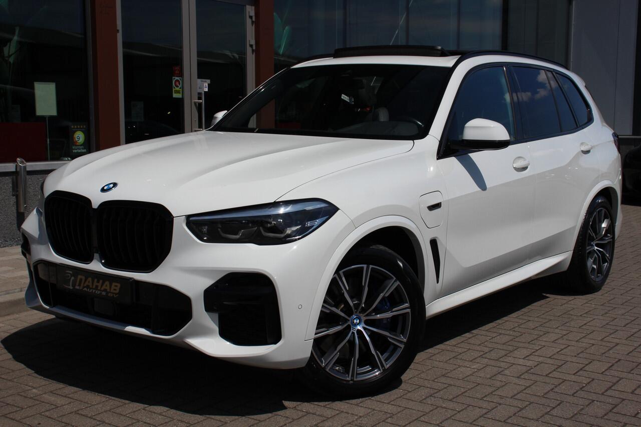 BMW X5 xDrive45e High Executive | M Pakket | Pano | Luchtvering | Trekhaak |