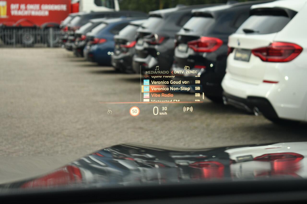 BMW X5 xDrive50e M-Sport Pro Pano Comf-zetels H/K HUD 360 22-inch BTW-auto