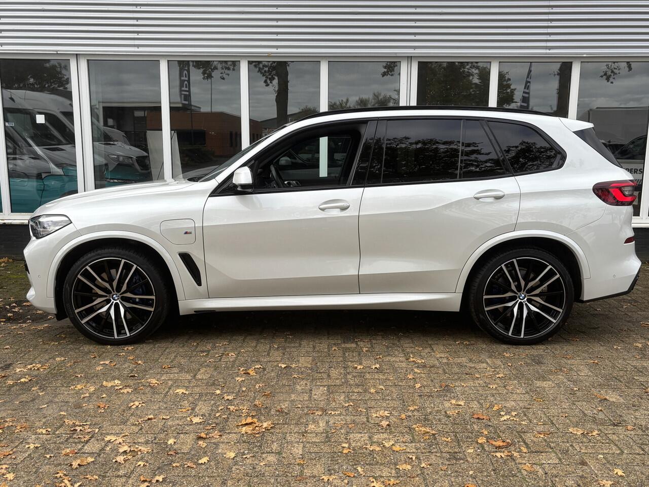 BMW X5 xDrive45e High Executive | M Pakket | Pano | Harmon Kardon | LED Koplampen