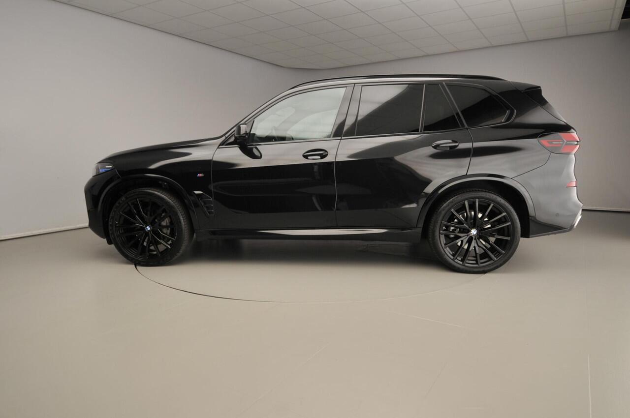 BMW X5 xDrive40i | M-Sportpakket | LED | HUD | Schuifdak | Trekhaak | Comfortzetels | DAB | Harman-kardon sound | Alu 22 inch