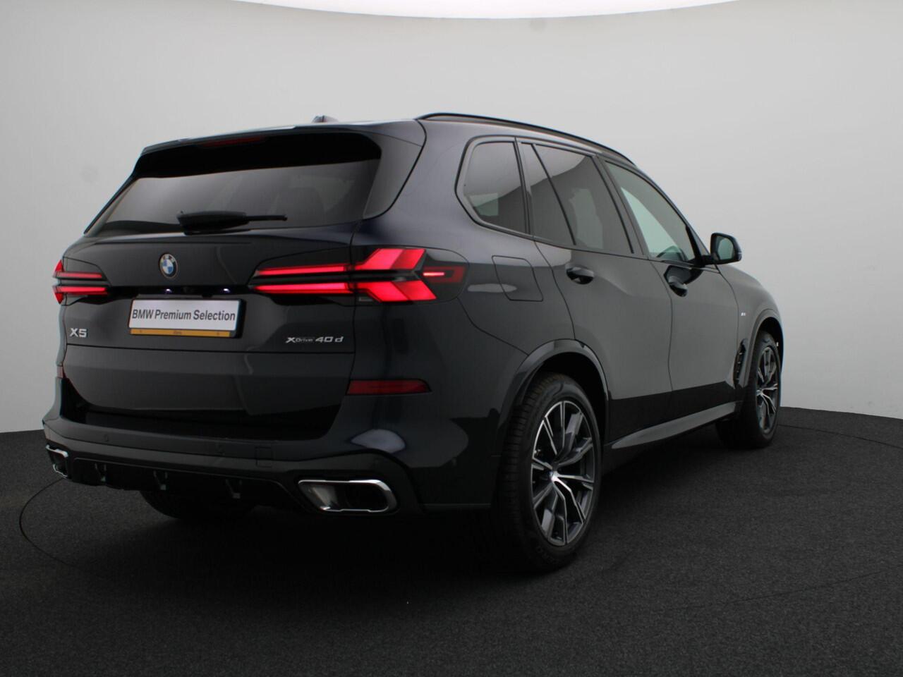 BMW X5 xDrive40d M Sportpakket | Trekhaak | Harman Kardon | Comfortstoelen | Panoramadak |