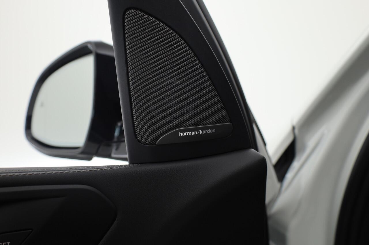 BMW X5 xDrive50e M Sport | HUD | Harman Kardon | 22'' | 360cam | Luchtvering | Iconic Glow | Shadow line