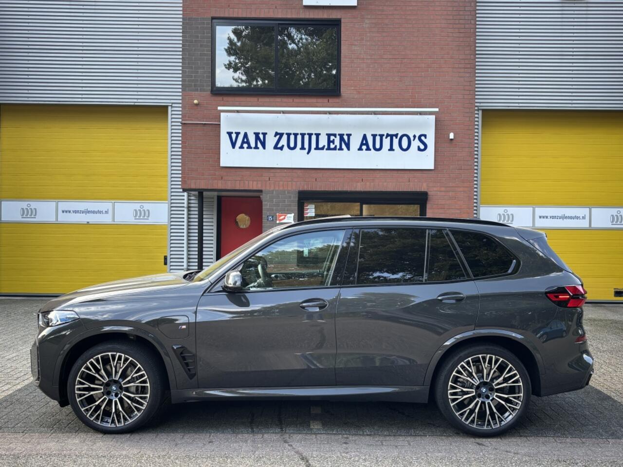 BMW X5 xDrive50e M-Sport Pano 4AS Trekhaak Head-Up 22'' HarmanKardon