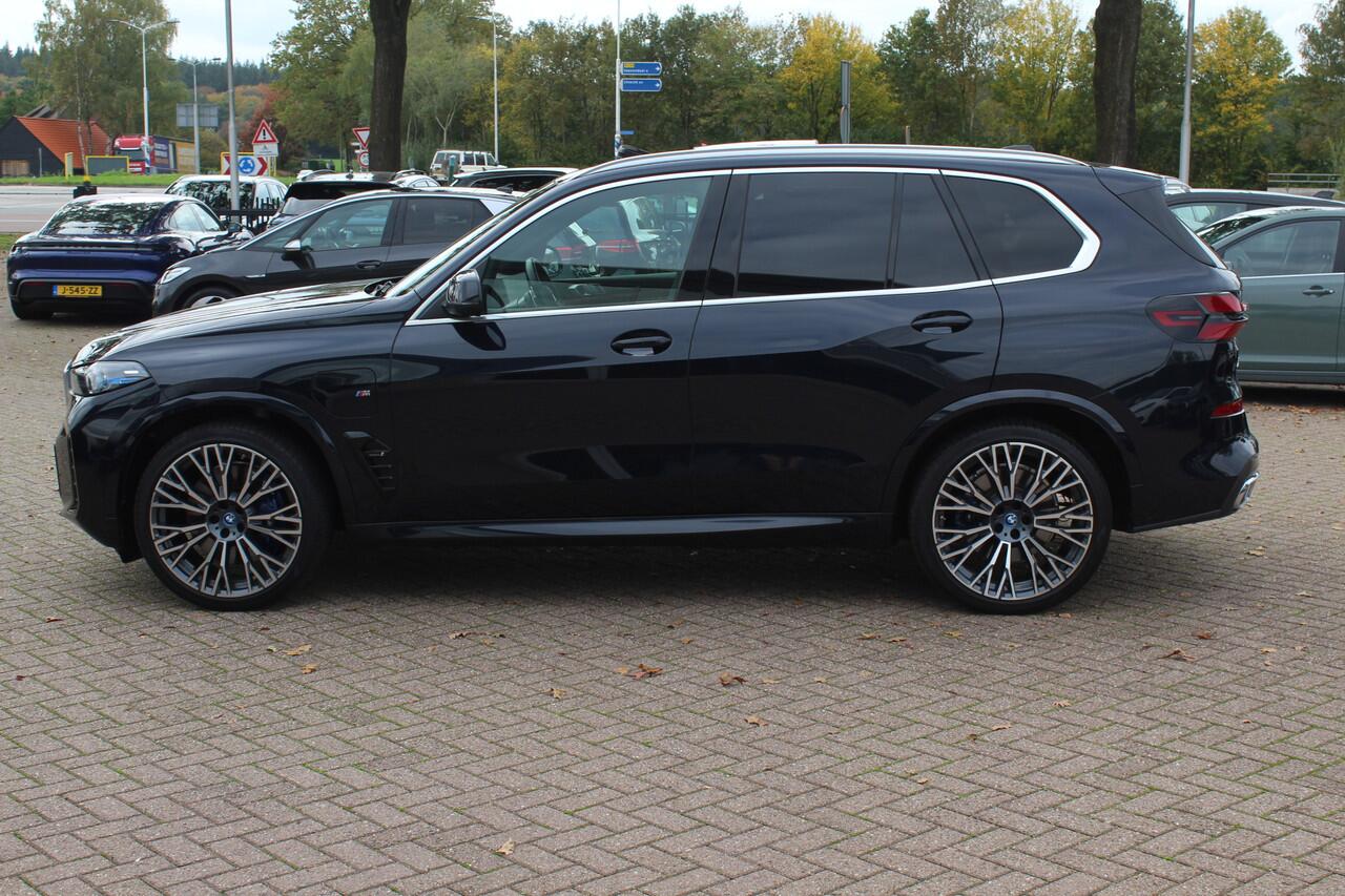 BMW X5 xDrive50e Launch Edition / Trekhaak / Panoramadak / 360Camera / Head-up / Stoelmassage / Softclose / 22'' / Harman Kardon / Keyless / Luchtvering / Stoelventilatie / Stoelverwarming 4x / 4zone Airco / DAB