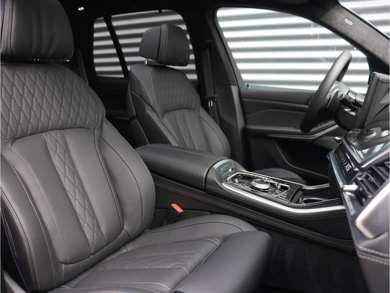 BMW X5 xDrive50e | High Executive | M Sportpakket Pro | Panodak | Trekhaak | Driving Assistant Prof. | Head-Up | Harman Kardon | Soft Close | Stoelventilatie | 22'' LMV