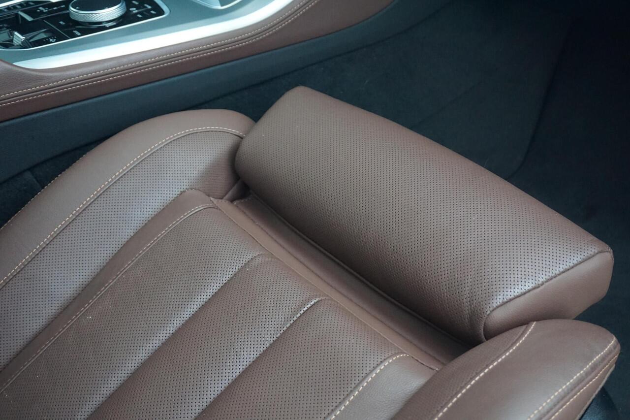 BMW X5 xDrive45e M Sport | Trekhaak / Comfortstoelen / Panoramadak / Head-up / Driving Assistant Professional / Luchtvering