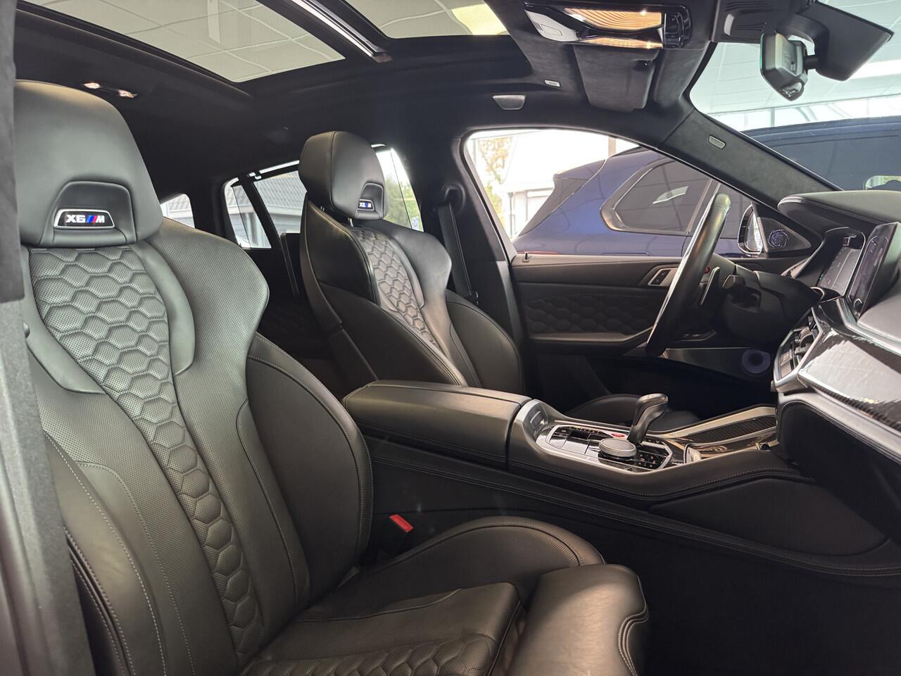 BMW X6 M Competition / Trekhaak / Panoramadak / 360Camera / Head-up / Rear Entertainment / Bowers & Wilkens / 22'' / Softclose / Intr.voorverwarming / Carbon intr. / Stoelventilatie / Stuur+Stoelverwarming / DAB