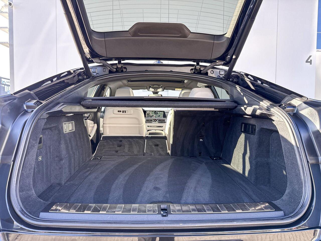 BMW X6 M50i High Executive M-Sport 22 Inch / Adaptief M-Onderstel / Soft Close / Glazen Schuifdak / Stoel ventilatie / Stoelverwarming Voor & Achter/ Warmte Comfort Pakket / Driving Assistant / Parking Assistant Plus / laser Ligt / Harman Kardon / Head Up Displa