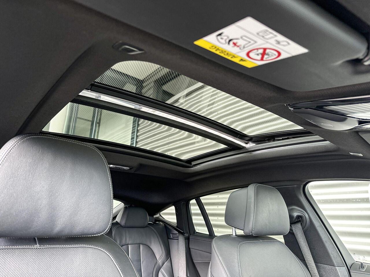 BMW X6 M50i / Selections