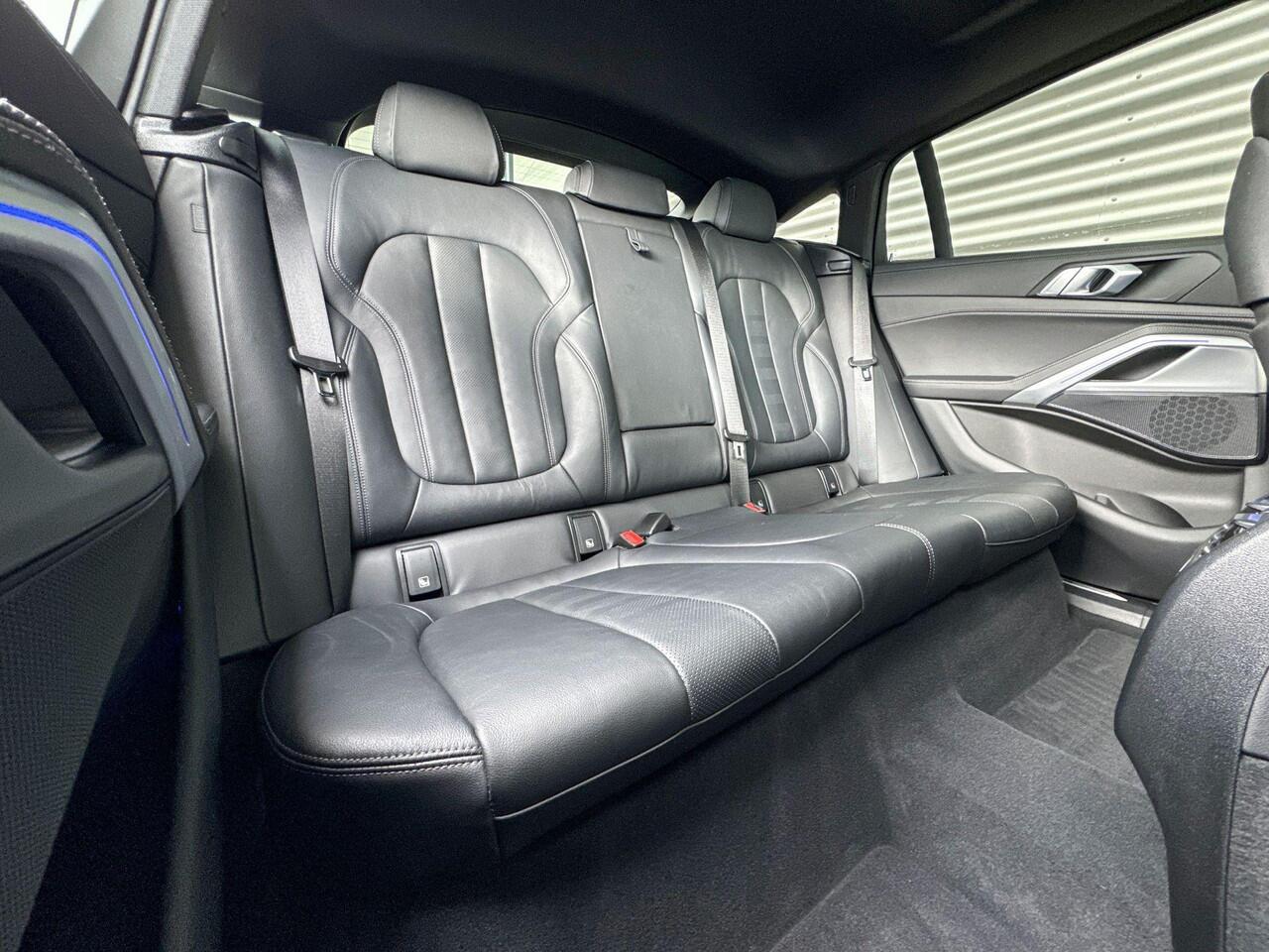 BMW X6 M50i / Selections