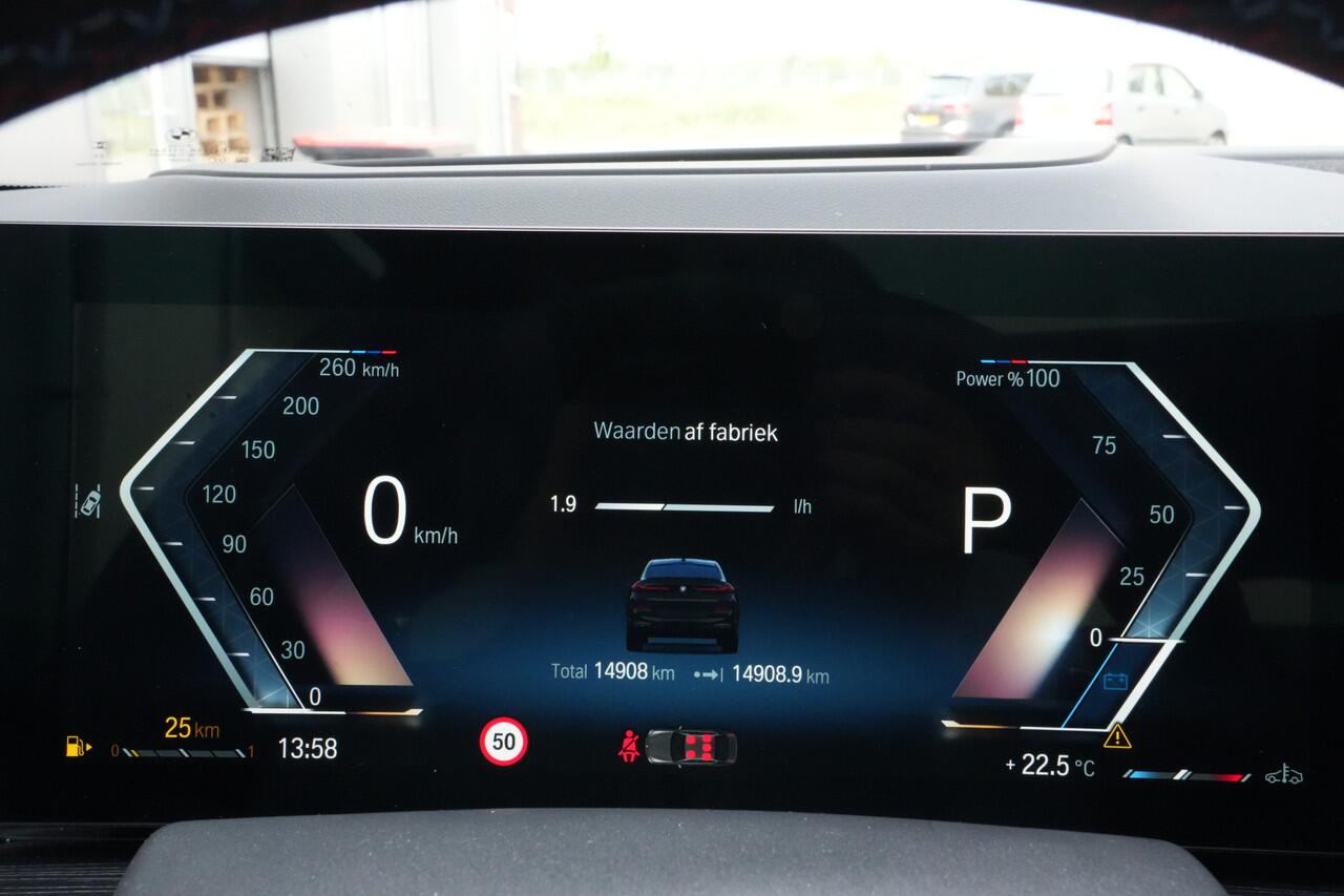 BMW X6 M60i xDrive 531pk Panoramadak/360camera/HK/HUD