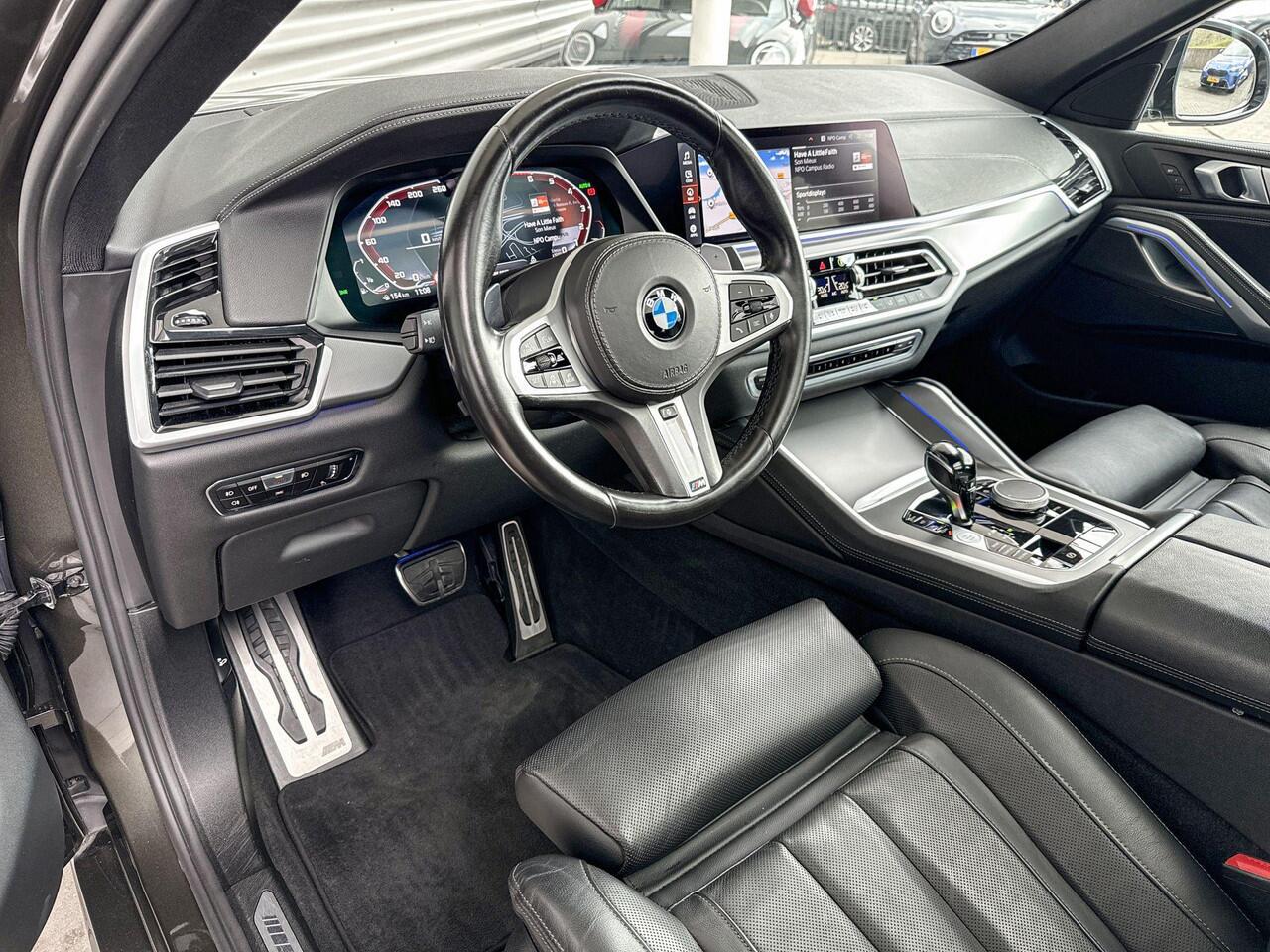 BMW X6 M50i / Selections