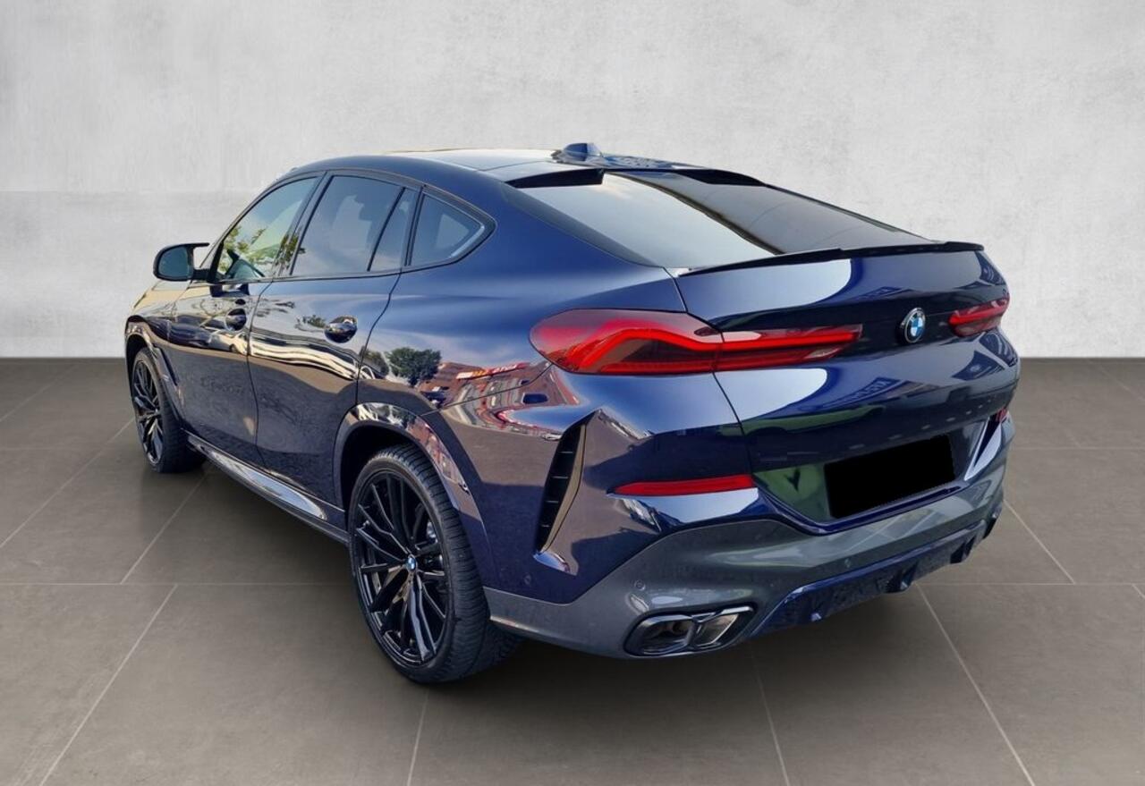 BMW X6 M60i xDrive M-Sport 530 PK V8 Panoramadak Head-Up 22 Inch