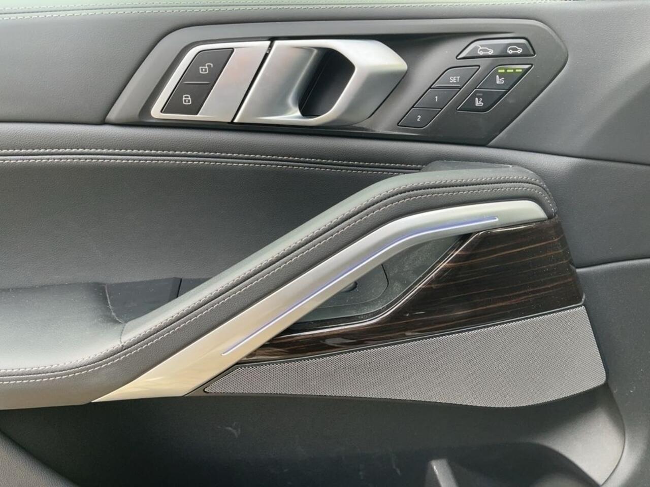 BMW X6 xDrive40i M-Sport 380 PK Massage Stoelkoeling Panoramadak Head-Up Trekhaak 360 Camera