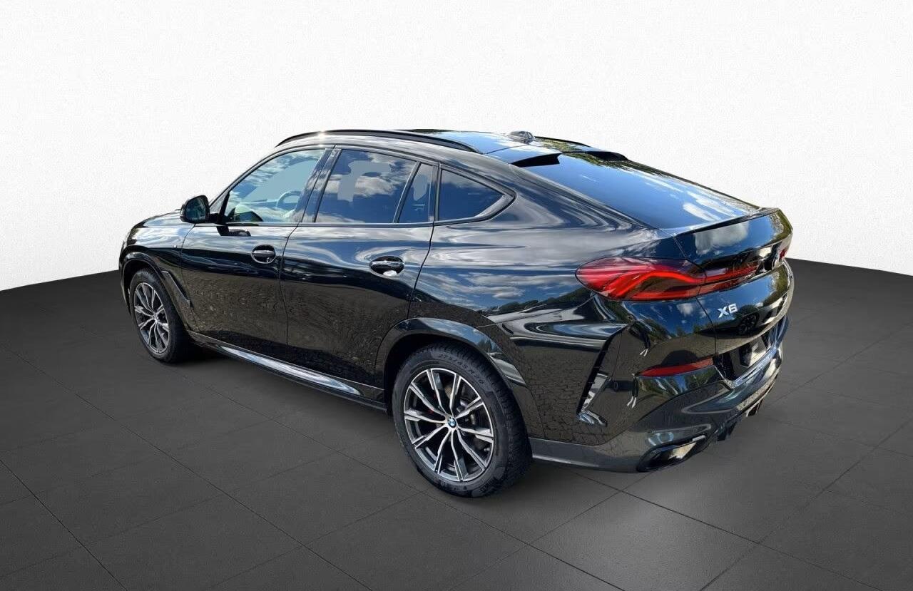 BMW X6 xDrive30d 286 PK M-Sport Massage Stoelkoeling Panoramadak Luchtvering Head-Up Trekhaak 360 Camera