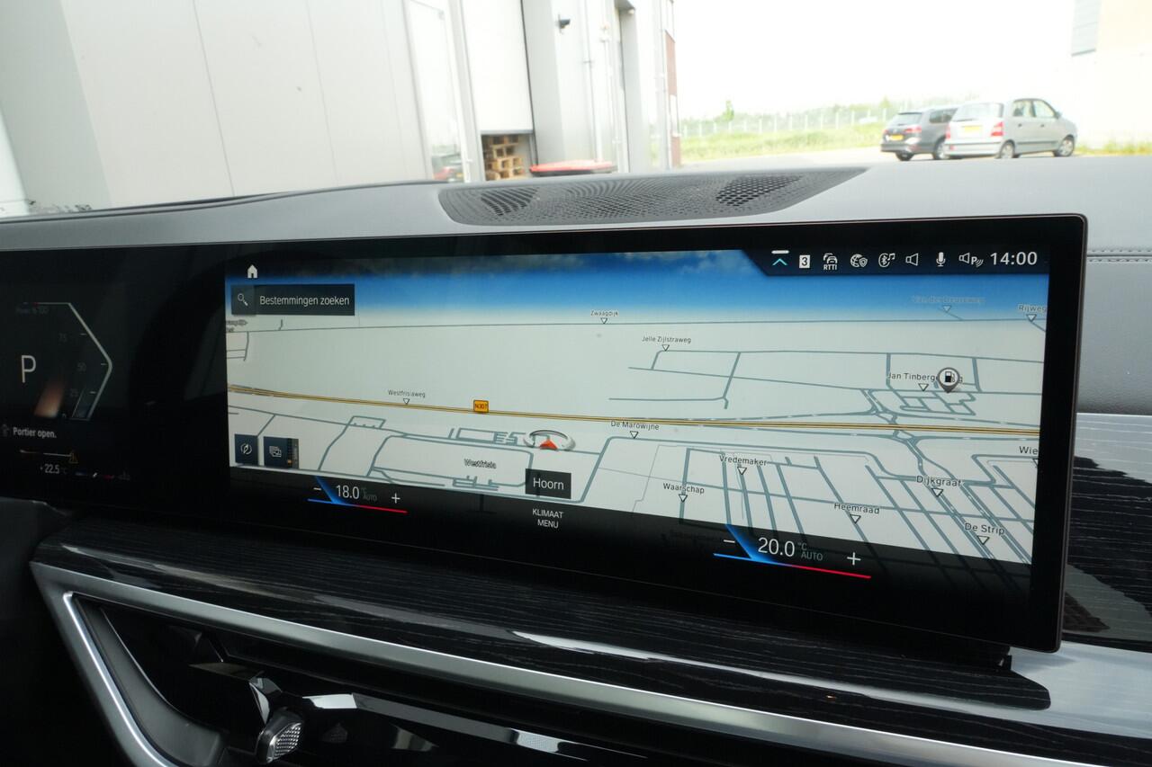 BMW X6 M60i xDrive 531pk Panoramadak/360camera/HK/HUD