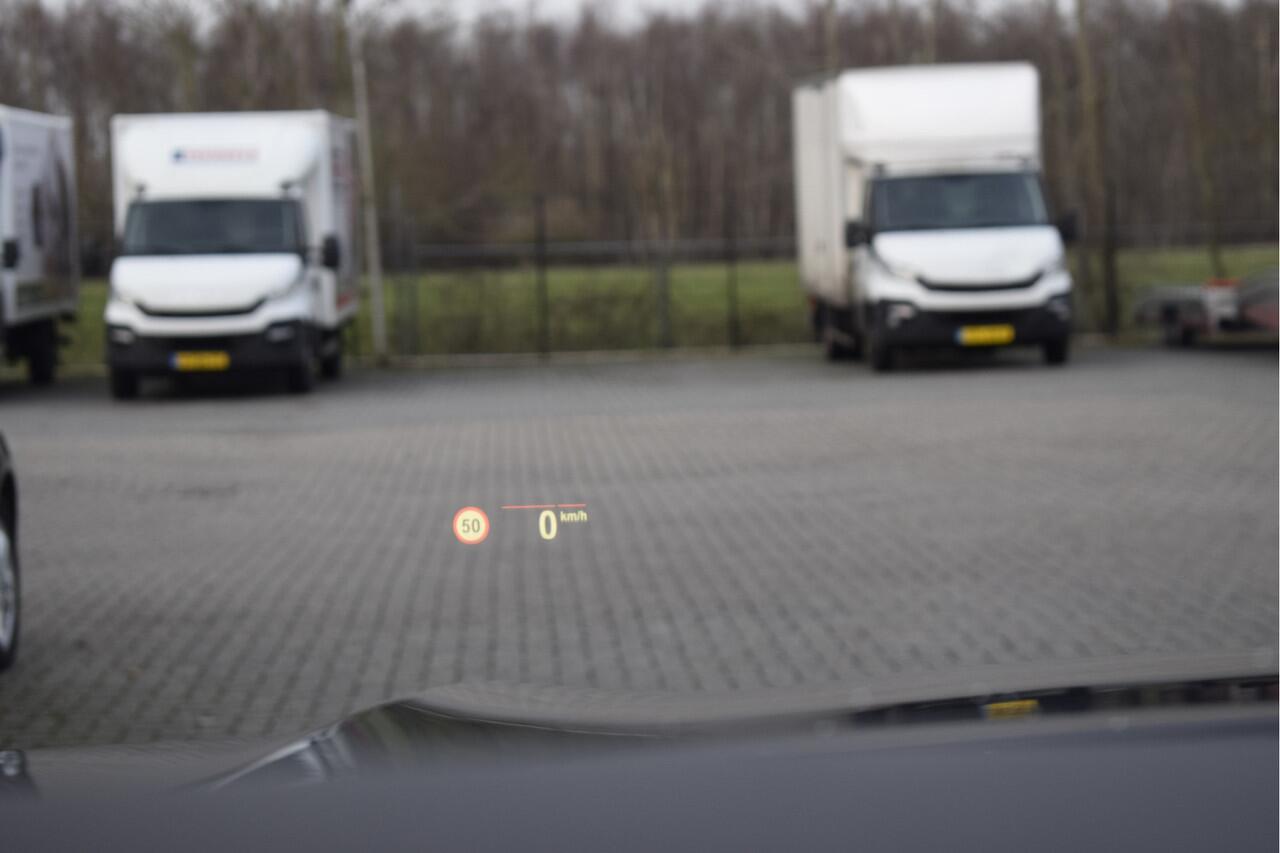 BMW X6 M50i High Executive Panorama, Head up, Elek. trekhaak, Bowers&Wilkins, Stoel koel/verwarming,