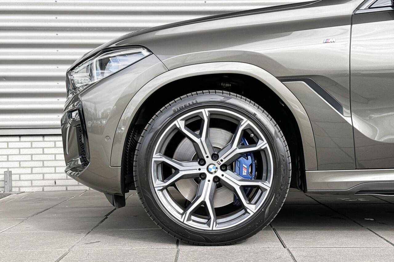 BMW X6 M50i / Selections