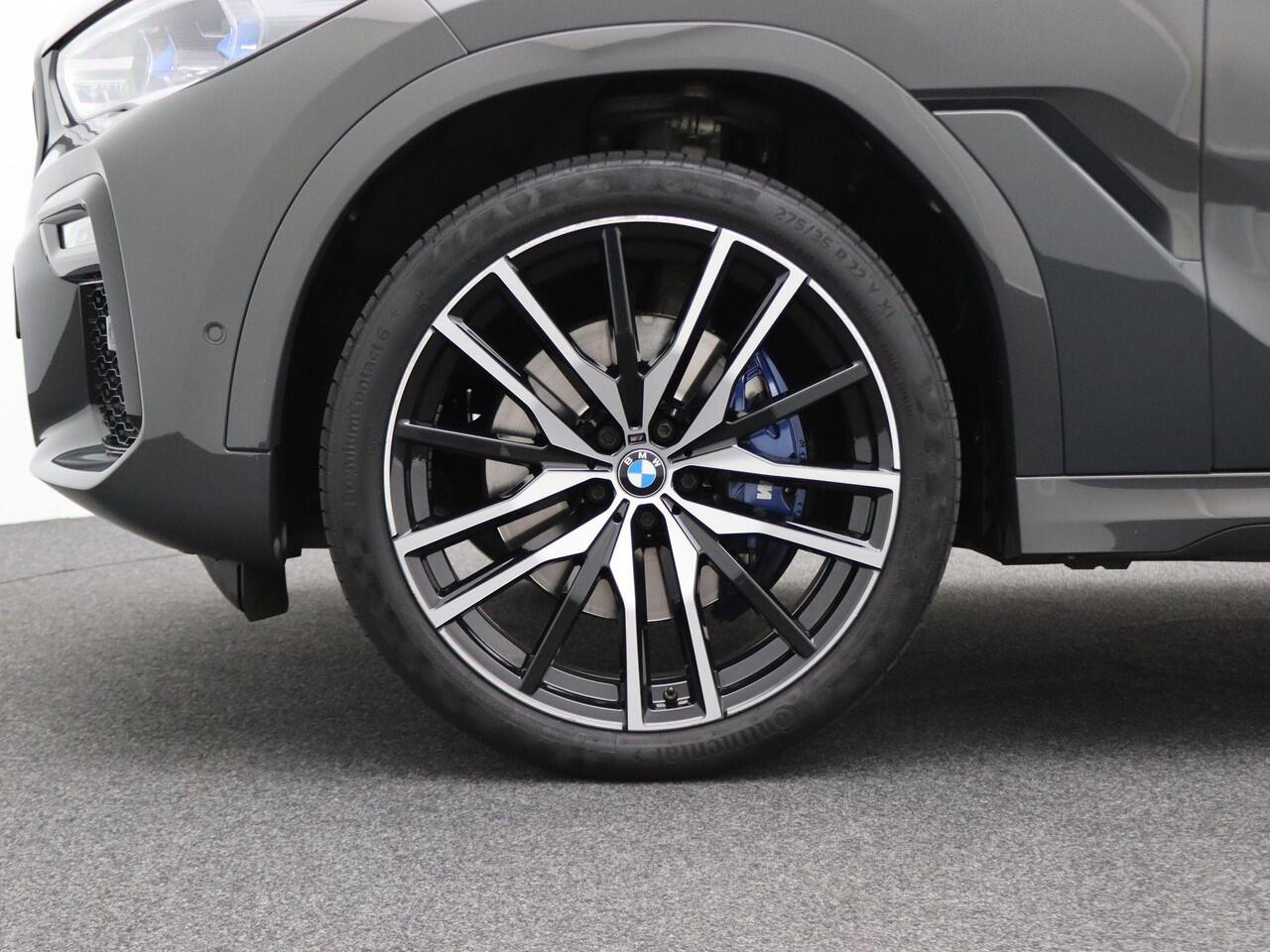 BMW X6 xDrive40i High Executive | M Sportpakket | Trekhaak | Glazen panoramadak Sky Lounge | Comfortstoelen | Head-Up Display | 22"