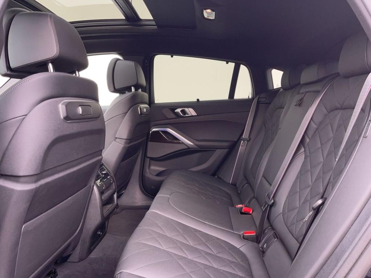 BMW X6 xDrive40i M-Sport 380 PK Massage Stoelkoeling Panoramadak Head-Up Trekhaak 360 Camera