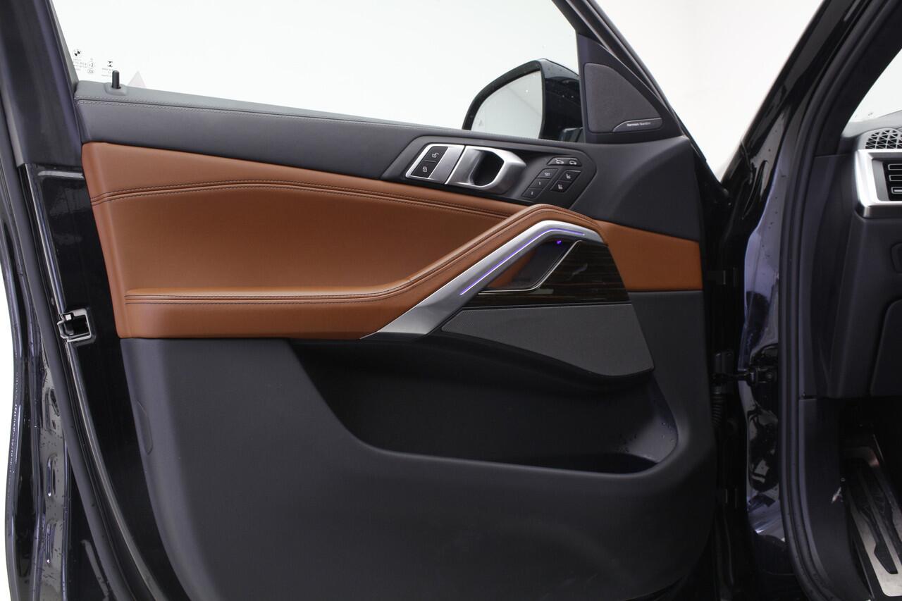 BMW X6 xDrive40i M-Sport Pro| Comfortzetels | Stoelventilatie + Massage | Panorama Sky Longe | Soft Close | Adaptief M-onderstel | 21'' | M Sport Pro | Harmen Kardon | Driving Ass.Professional