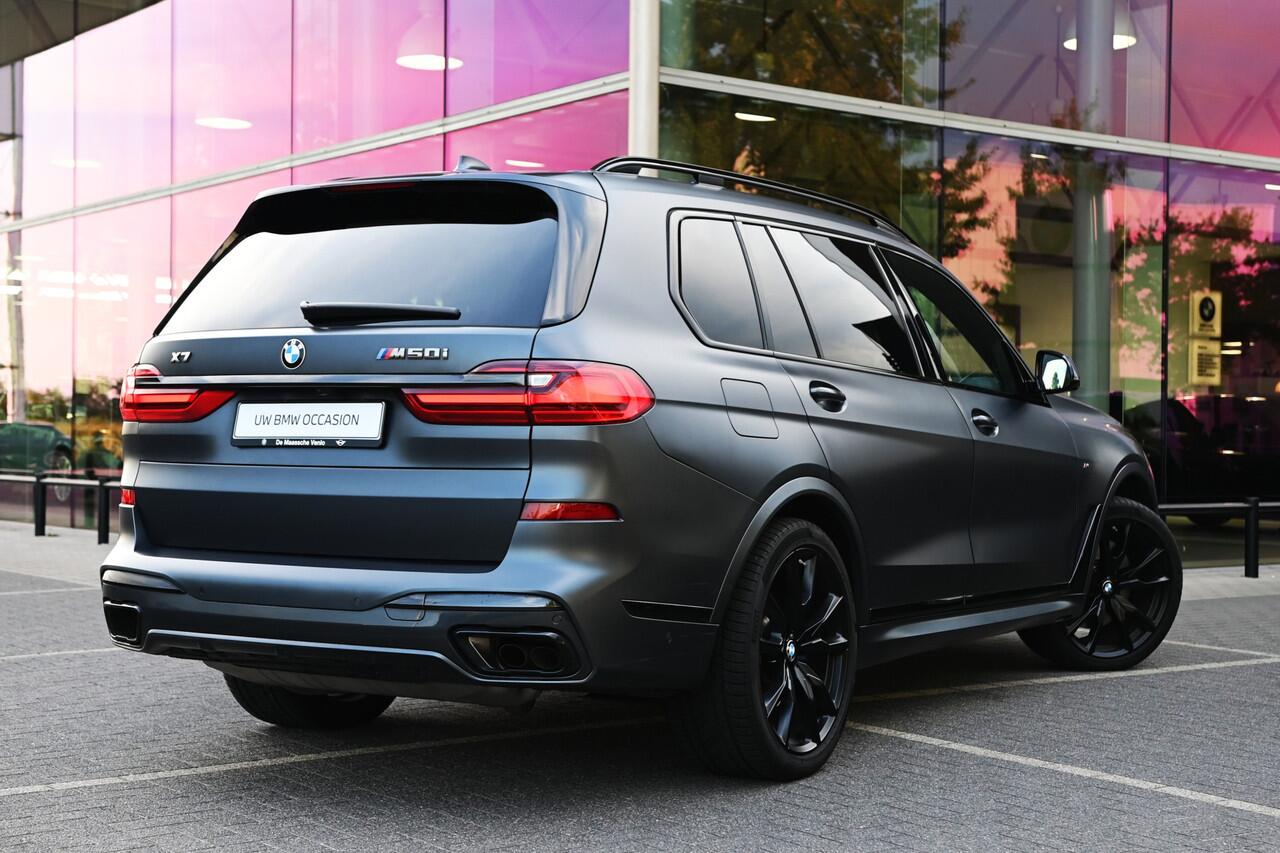 BMW X7 M50i 6p. High Executive Automaat / Panoramadak Sky Lounge / Massagefunctie / Laserlight / Parking Assistant Plus / Soft Close / Stoelventilatie / Active Steering