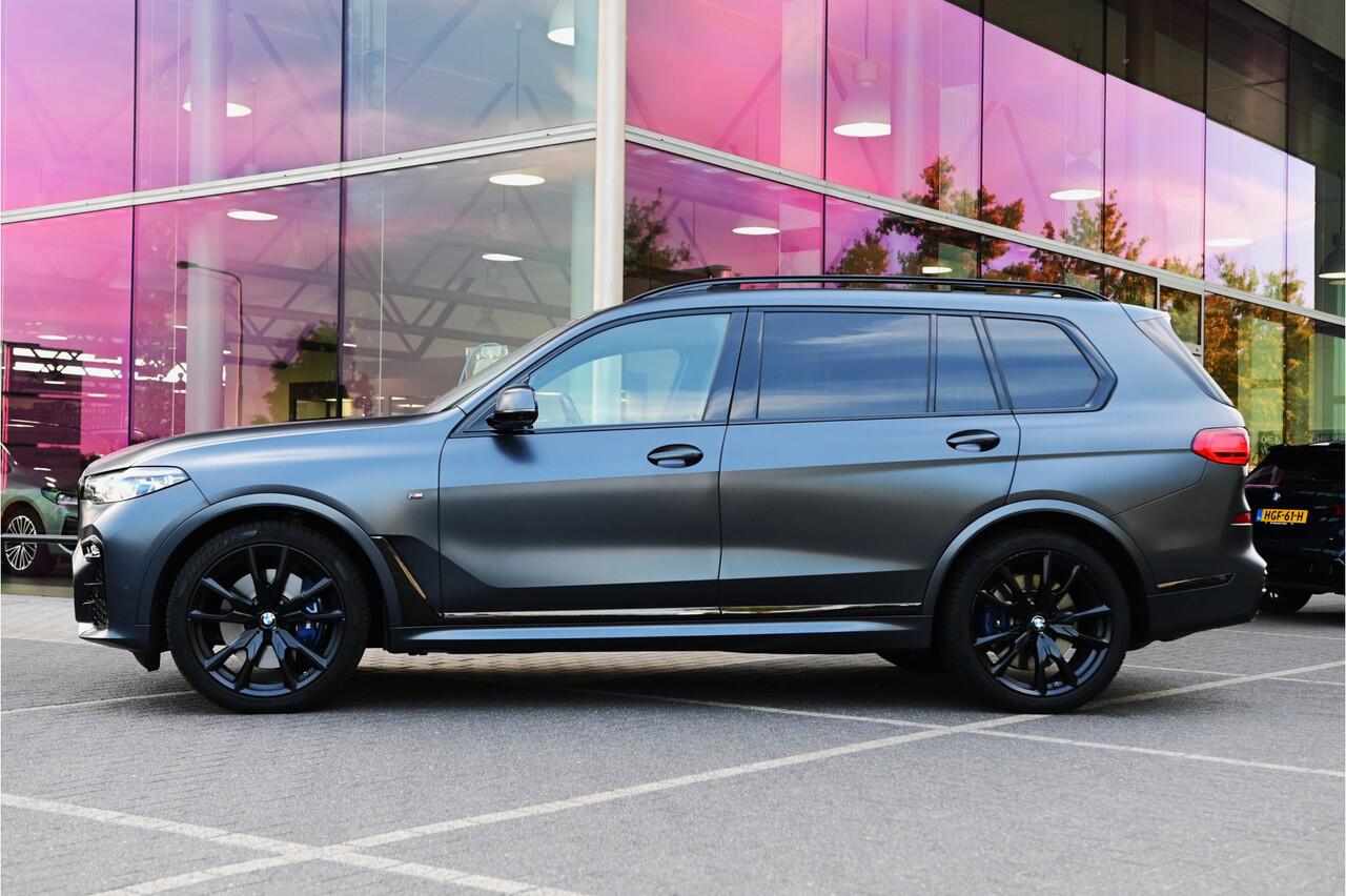 BMW X7 M50i 6p. High Executive Automaat / Panoramadak Sky Lounge / Massagefunctie / Laserlight / Parking Assistant Plus / Soft Close / Stoelventilatie / Active Steering