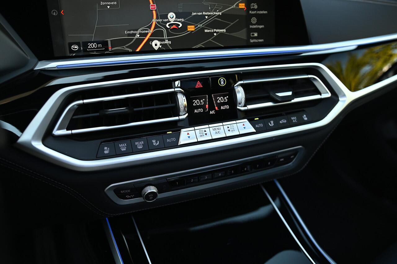 BMW X7 M50i 6p. High Executive Automaat / Panoramadak Sky Lounge / Massagefunctie / Laserlight / Parking Assistant Plus / Soft Close / Stoelventilatie / Active Steering