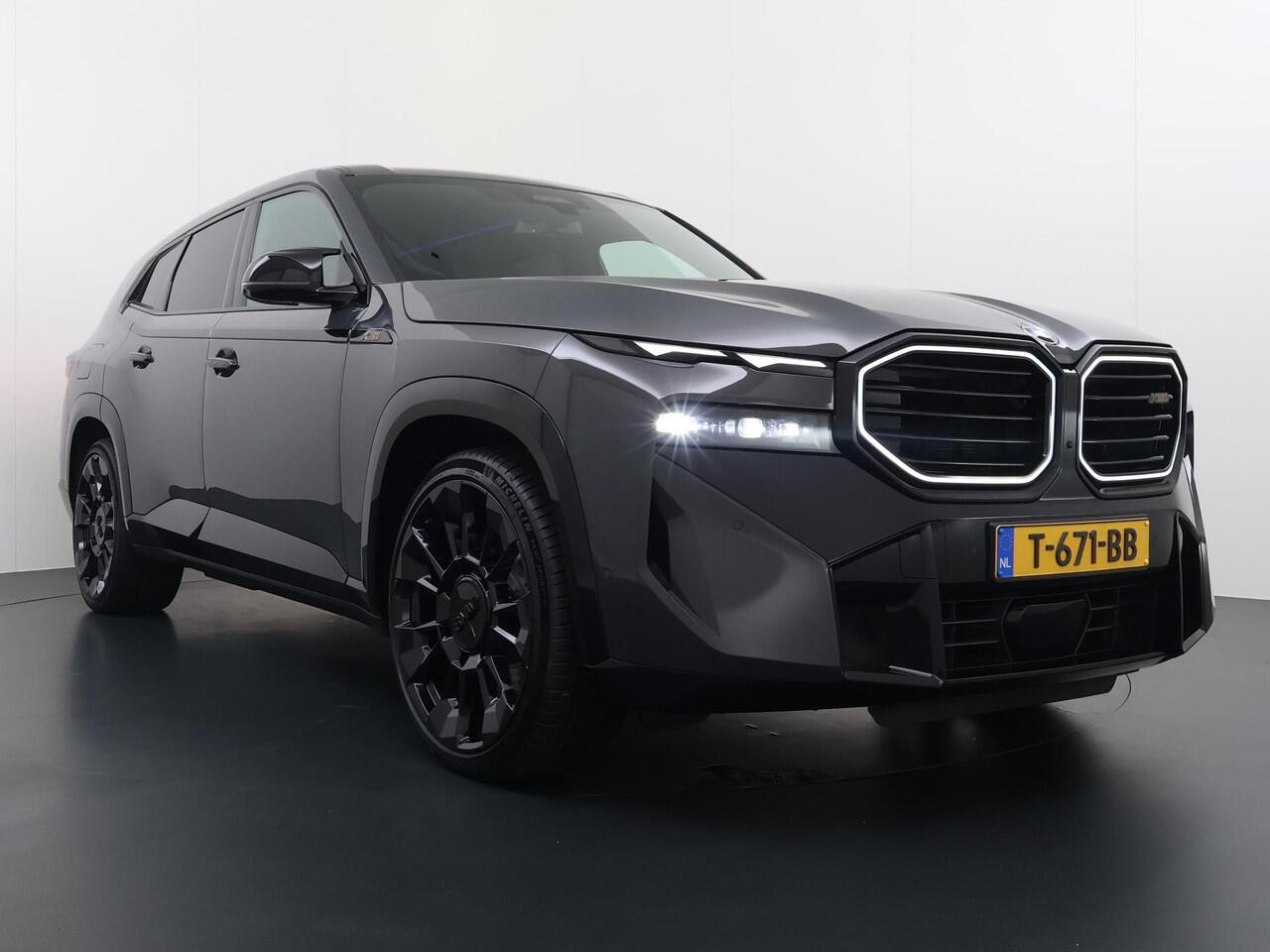 BMW XM PHEV 30 kWh NL Auto | V8 | Trekhaak | 23" lmv | BTW Auto |