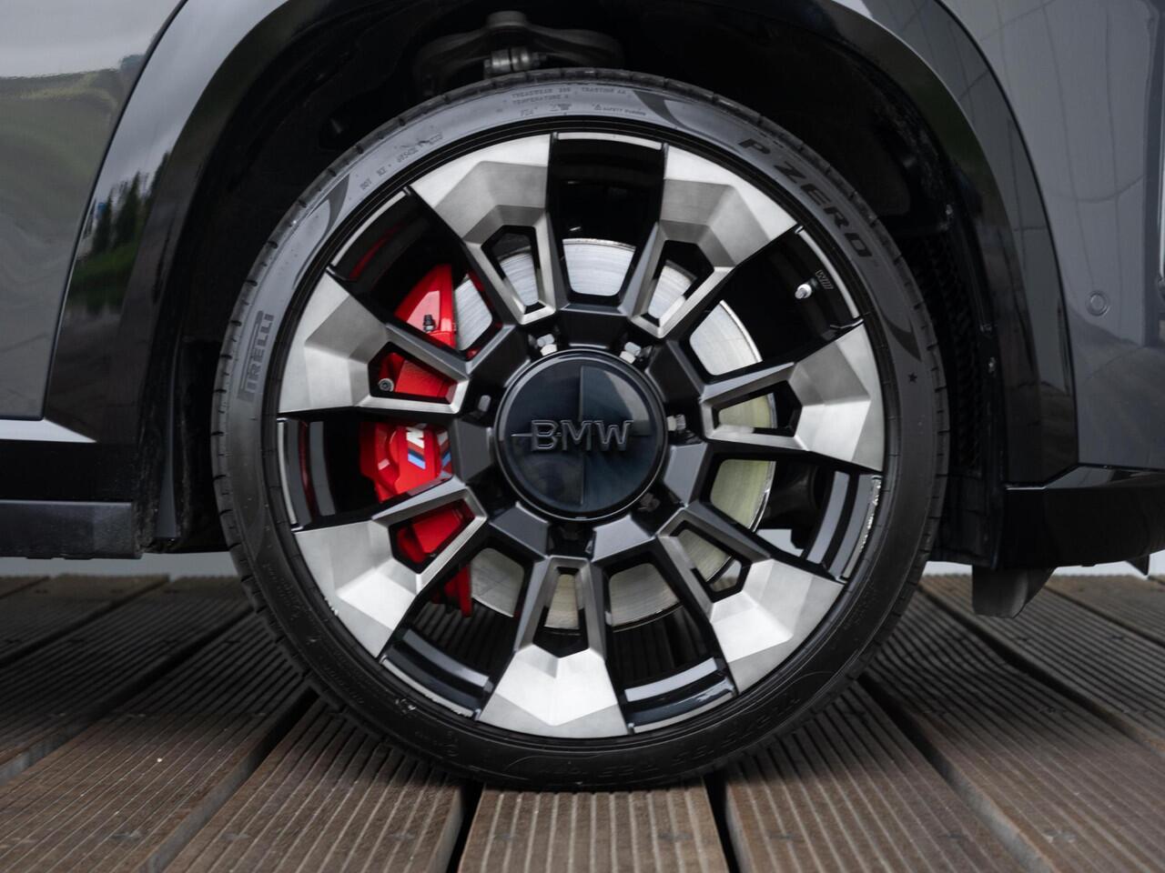 BMW XM | M Driver's Pack | Harman Kardon | Comfort Access | Soft-Close | Stoelventilatie | Stoelverwarming | Stoelmassage | 23''