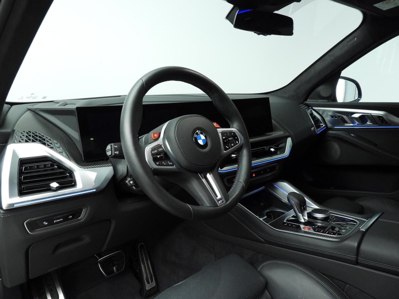 BMW XM 50e | M-Sportpakket | LED | Leder | HUD | Trekhaak | Active cruise | DAB | Harman-kardon sound | Alu 22 inch