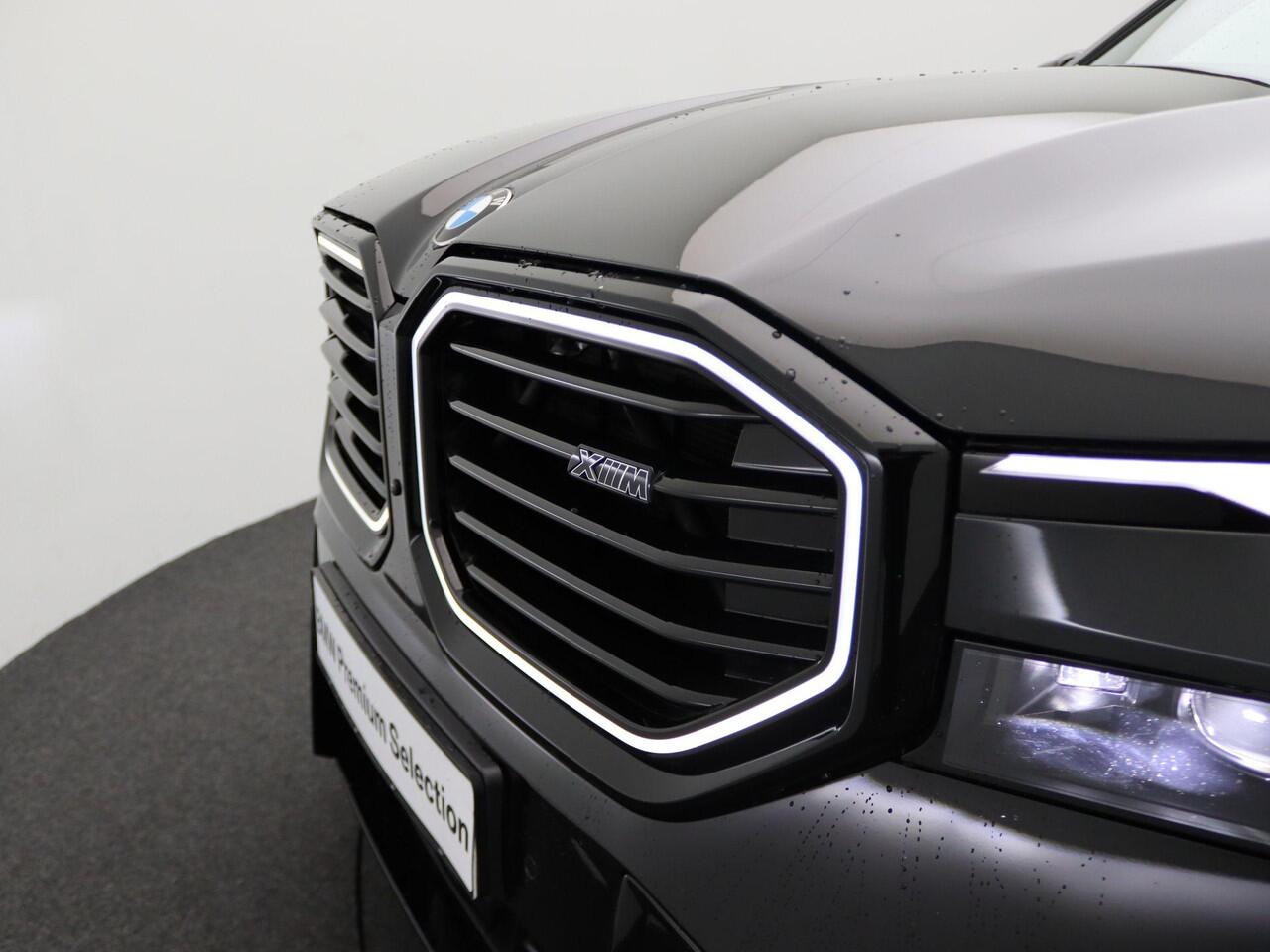 BMW XM PHEV 50e Adaptief M Onderstel Professional | Soft Close | Trekhaak | Driving Assistant Professional | Harman Kardon | 23''