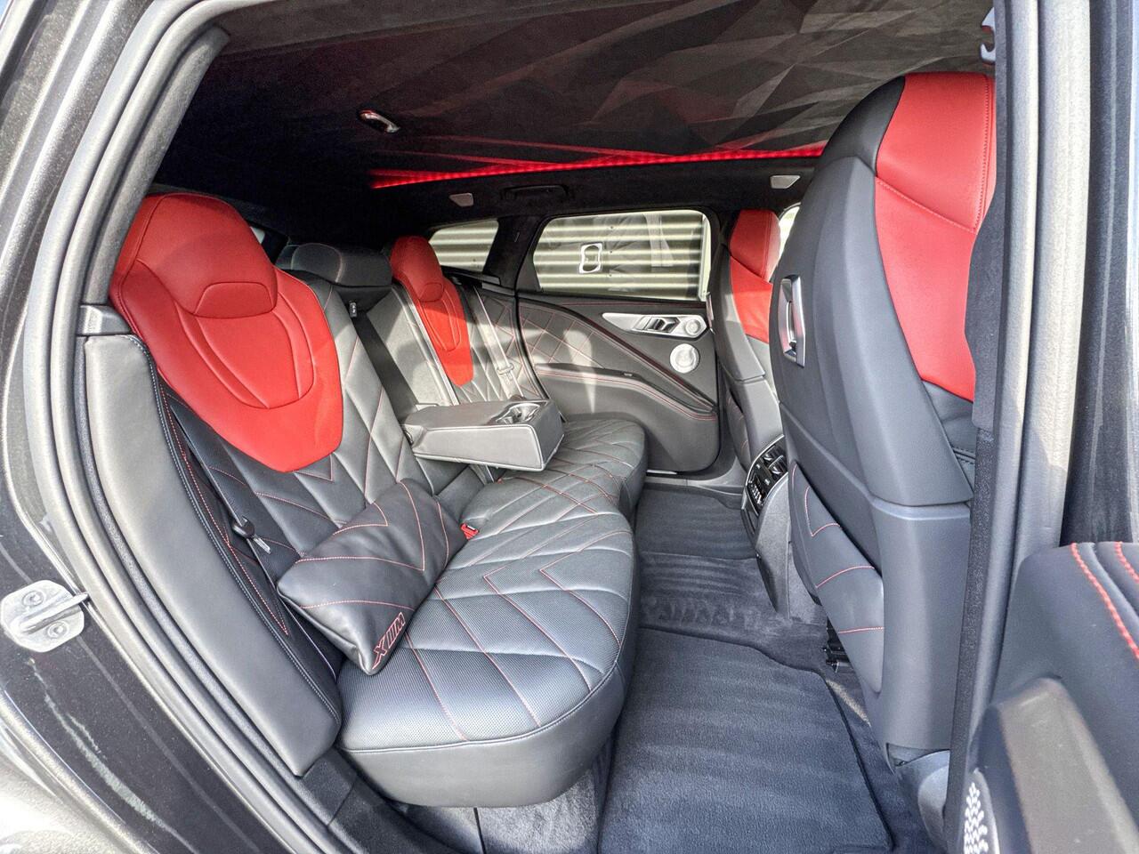BMW XM PHEV Label Red 30 kWh Individual Gun Metal II | Bowers & Wilkins | Massage | Trekhaak