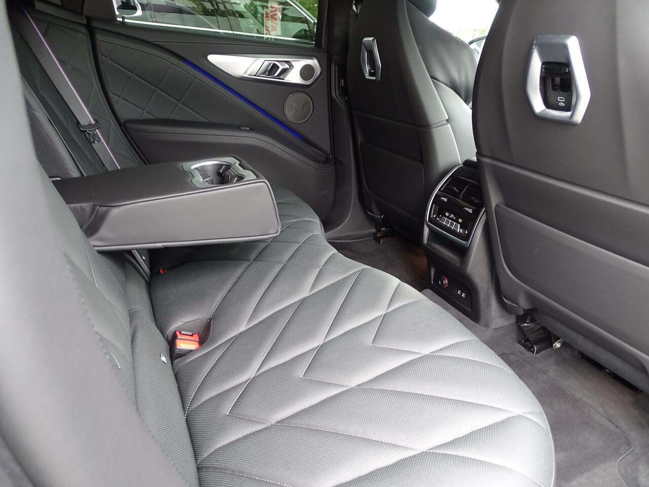 BMW XM PHEV 30 kWh Elek.Trekhaak Driv.Ass.Pro. Harman/Kardon Park.Plus Cockpit Pro. 22 "LM Velgen