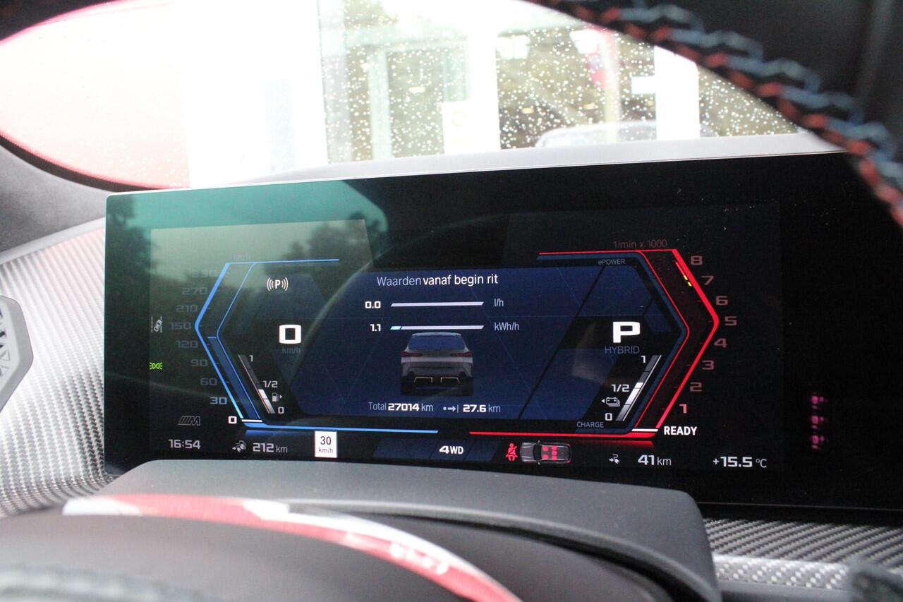 BMW XM 654PK PHEV 30 kWh | 23" LICHTMETALEN VELGEN JETBLACK | SOFT CLOSE | ELEKTRISCH WEGKLAPBARE TREKHAAK | M SPORTREMMEN | DRIVING ASSISTANCE PROFESSIONAL O.A. (ADAPTIVE CRUISE CONTROL/DODEHOEK DETECTIE) | BOWERS & WILKINS SOUND SYSTEM | LASER LIGHT KOPLAMPEN 