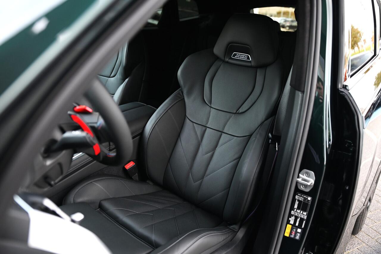 BMW XM PHEV 50e High Executive Automaat / Trekhaak / Massagefunctie / Adaptief M Onderstel Professional / Bowers & Wilkins / M Multifunctionele Stoelen / Soft-Close